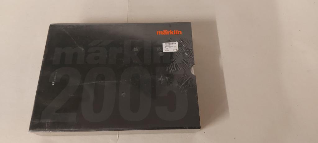 Ensemble d'annuaires Marklin 2005, Neuf, Enlèvement ou Envoi, Courant alternatif, Livre, Revue ou Catalogue