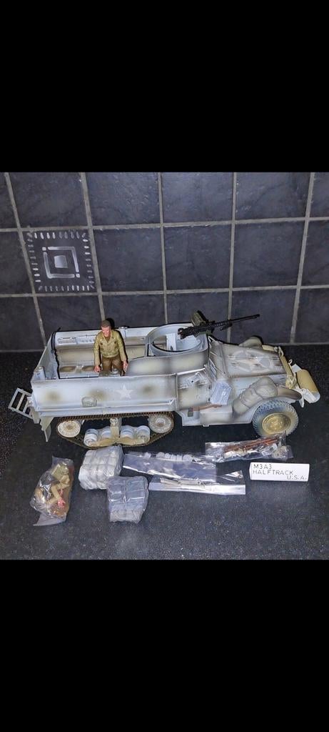 Halftrack U.S.A M3A3 21 Century Toys 1/18 (geen doos), Ophalen of Verzenden, Nieuw, Groter dan 1:35