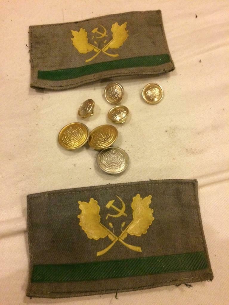 Linnen gestikte badge., Ophalen, Gebruikt, Knoop of Knopen