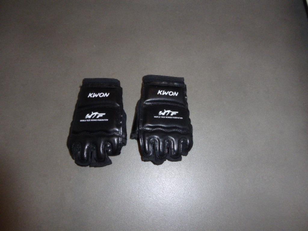 vechtsport/boks handschoenen - S = 6 - 12j, Overige, Vechtsportbescherming, Ophalen of Verzenden, Zo goed als nieuw