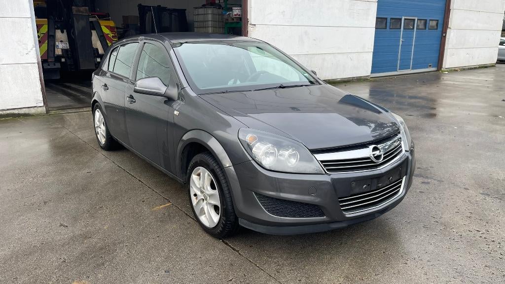 Opel Astra H  1.7cdti-81kw  schadewagen, Auto's, Voorwielaandrijving, Euro 5, Stof, 135 g/km