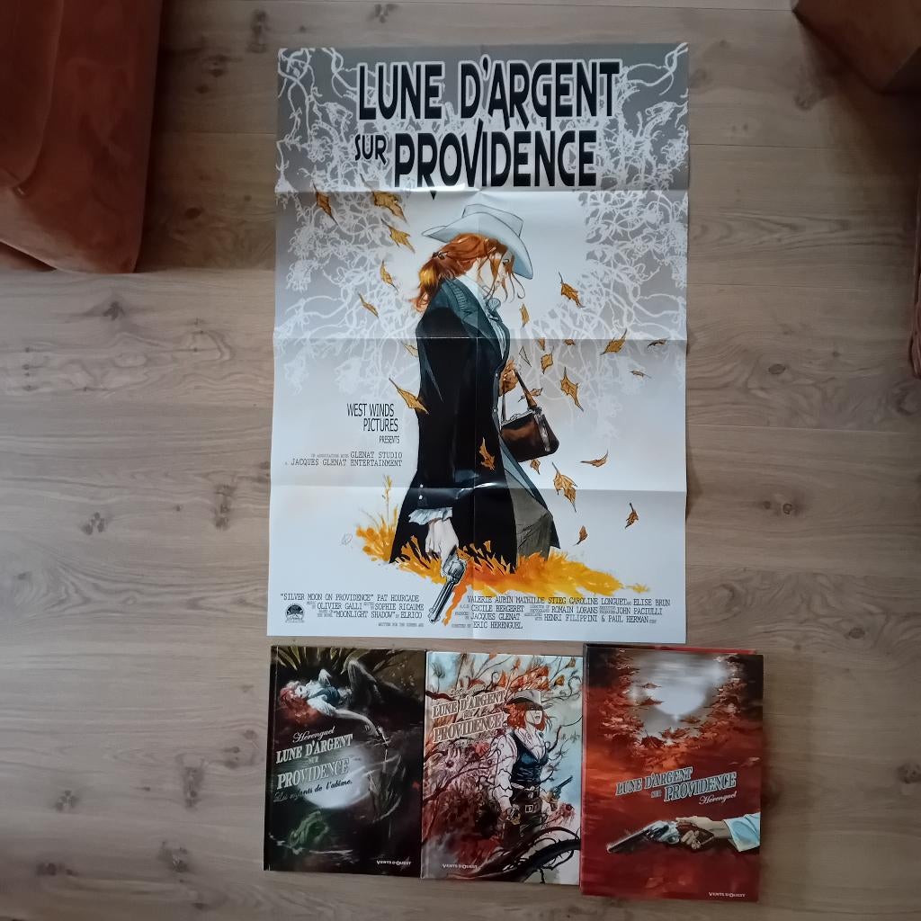 Lune d'argent sur Providence en coffret + affiche - EO, Enlèvement ou Envoi, Comme neuf