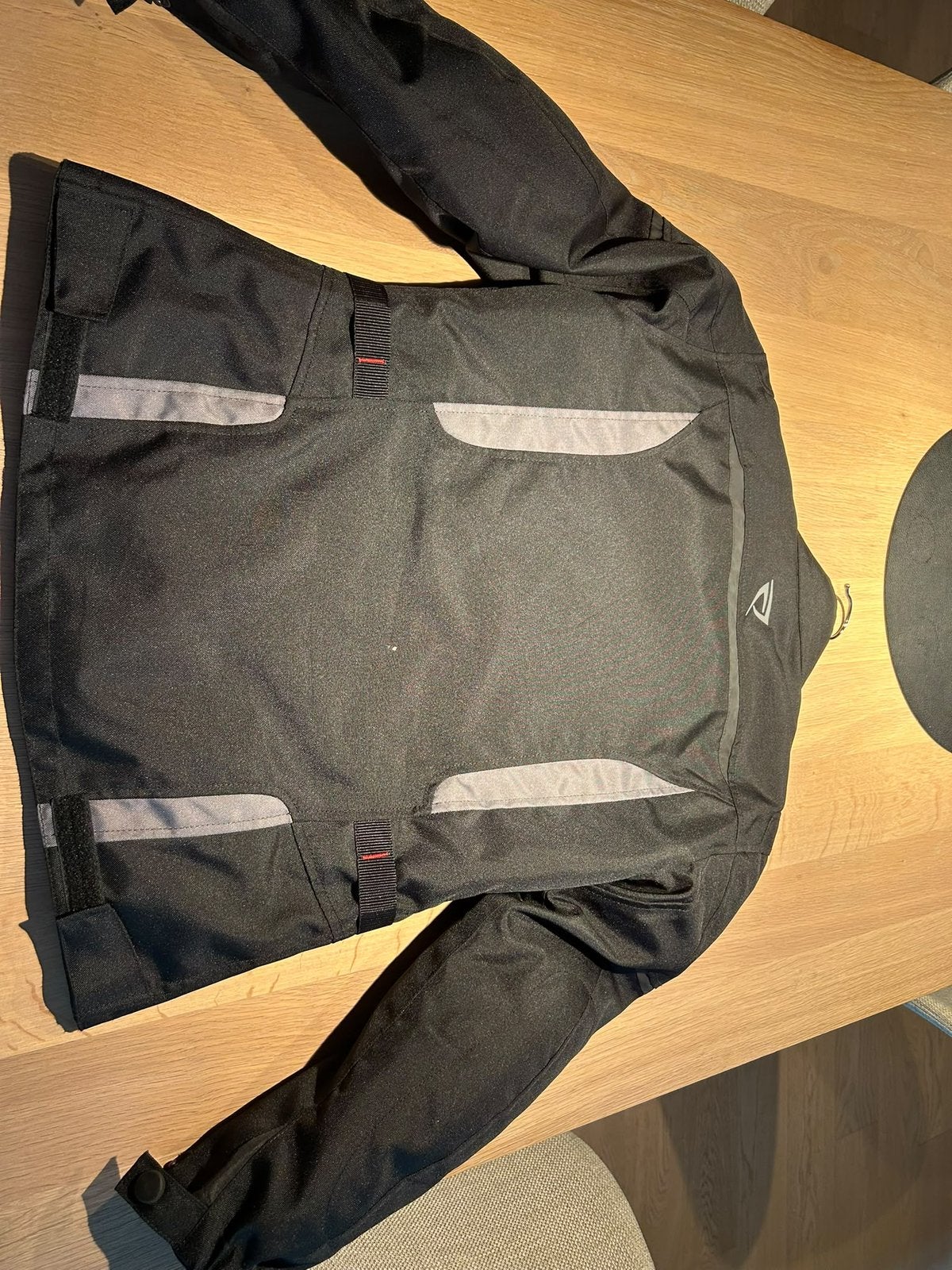 Motorvest kind, quasi ongebruikt, Motoren, Ophalen