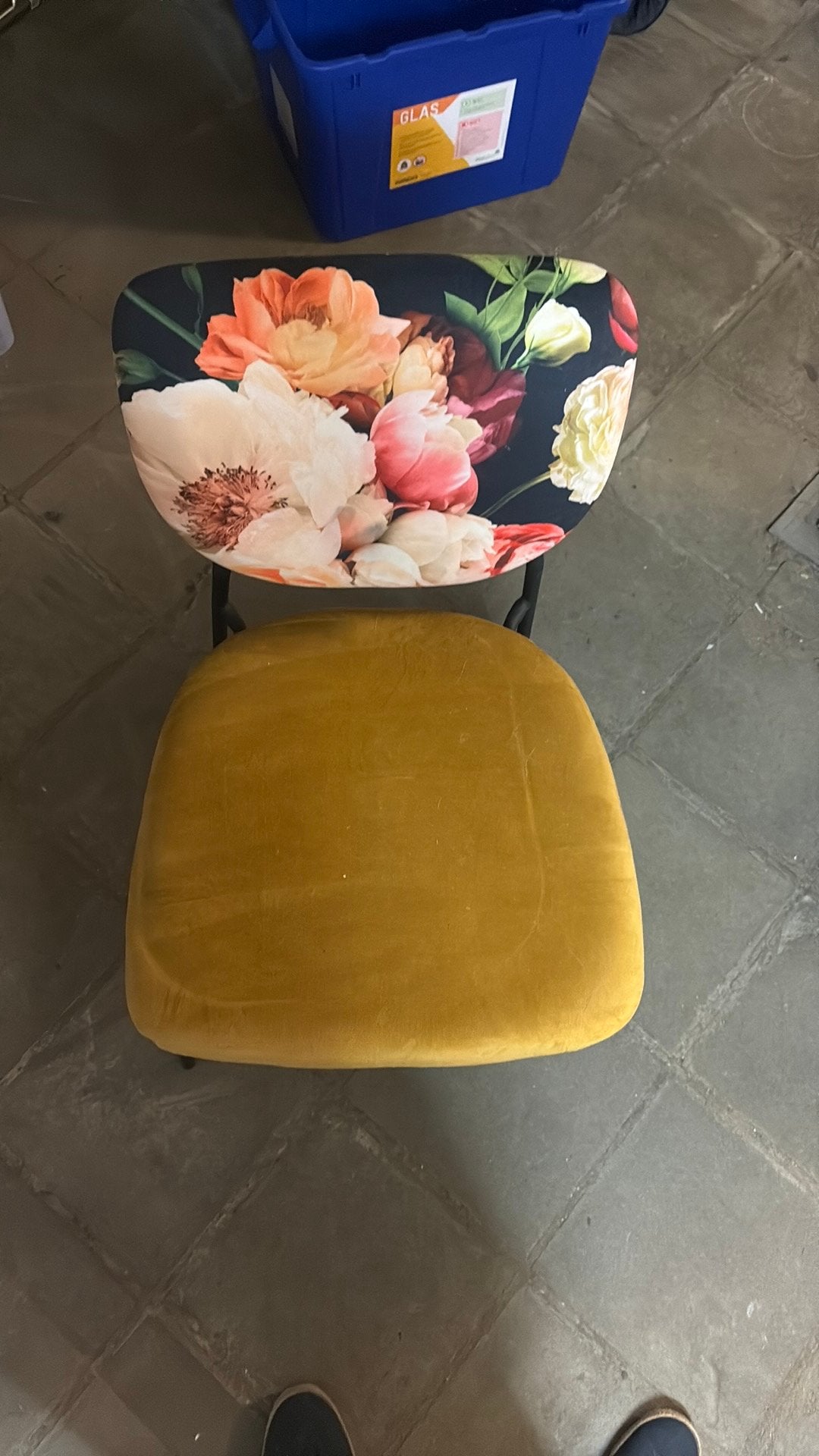 Set van 6 velvet eetkamerstoelen – okergeel en bloemenprint, Huis en Inrichting, Ophalen, Zo goed als nieuw
