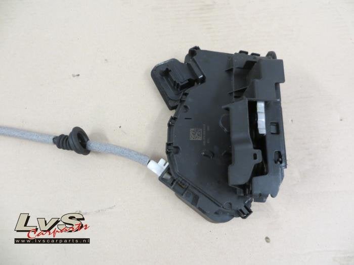 Deurslot Mechaniek 4Deurs links-achter van een Volkswagen Ti, Gebruikt, -, Volkswagen, -