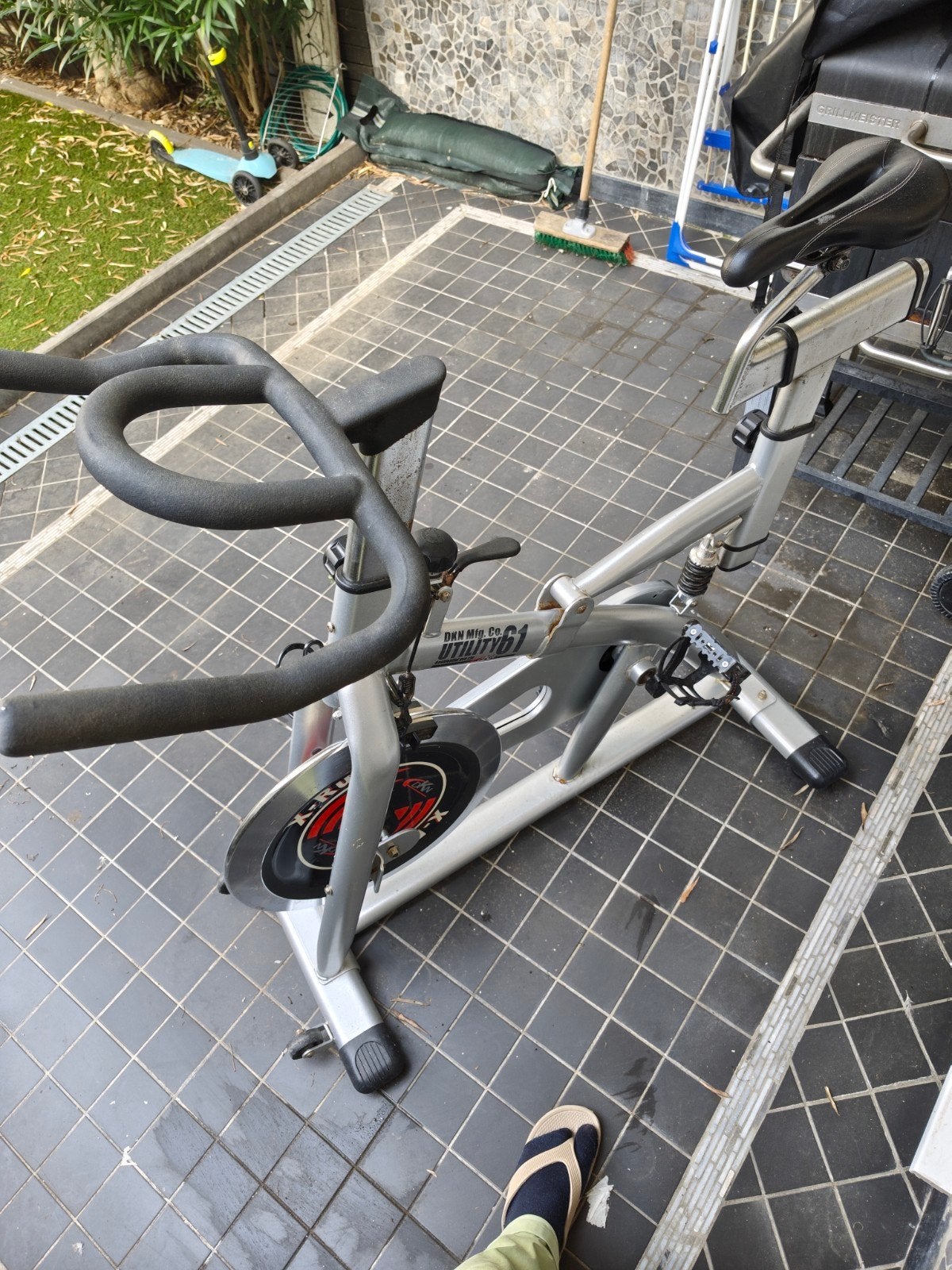 Vélo de spinning DKN Utility 61 – À venir chercher d, Sports & Fitness, Enlèvement, Utilisé