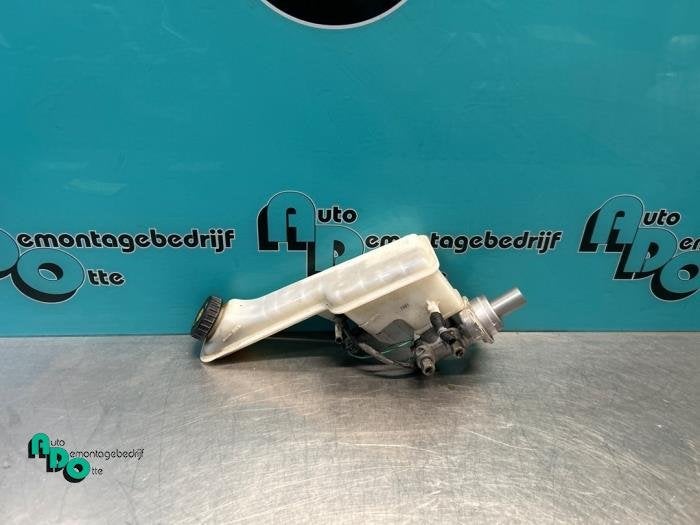 Hoofdremcilinder van een Opel Karl (Karl 15-), Auto-onderdelen, Gebruikt, -, -, Opel