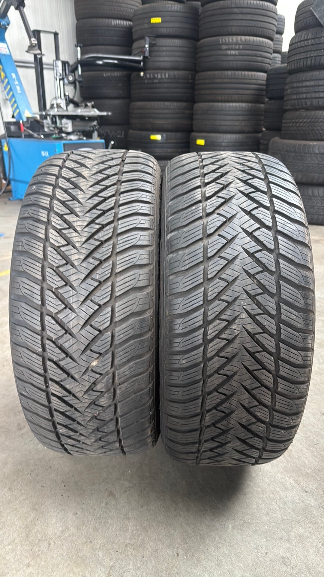 2255017 225/50/17 225/50R17 zomerbanden merk Goodyear, Ophalen