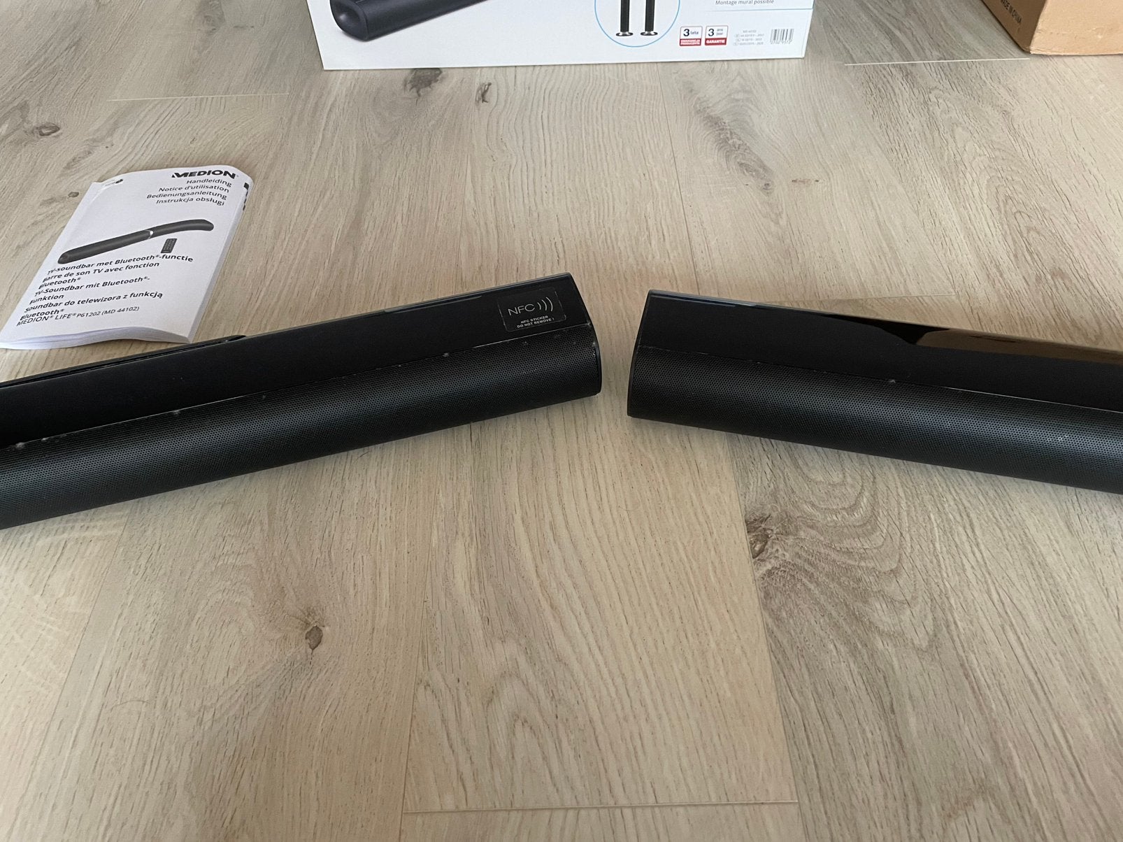 TV-soundbar met bluetooth functie, Enlèvement, Bluetooth, Utilisé
