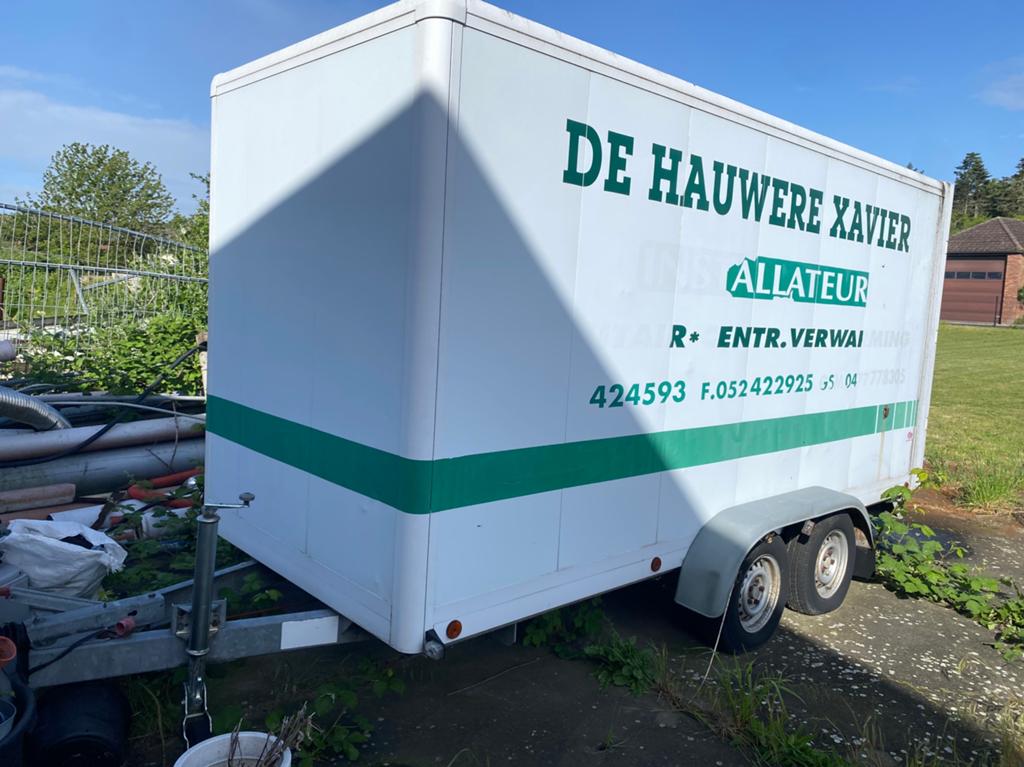 Aanhangwagen in alu, Ophalen, Zo goed als nieuw