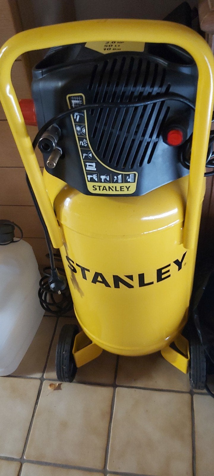 Stanley-compressor, Doe-het-zelf en Bouw, Compressors, Ophalen, Olievrij