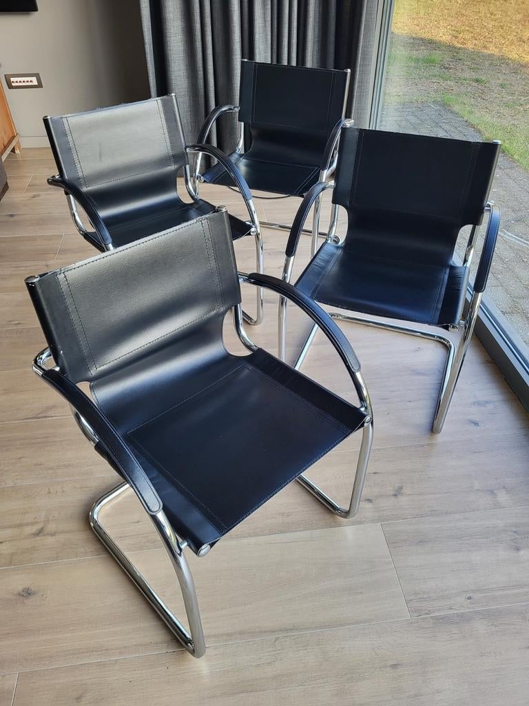 Set van 10 design cantilever stoelen - zwart leder, Huis en Inrichting, Stoelen, Ophalen, Zwart
