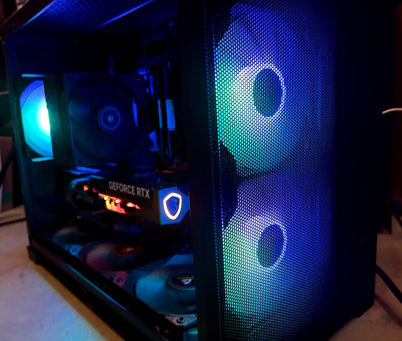 NEUF ORDINATEUR RTX 5060 Ti - RYZEN 500X3D GAMING/APPLICATIF, Neuf, 32 GB, 4 Ghz ou plus, Enlèvement
