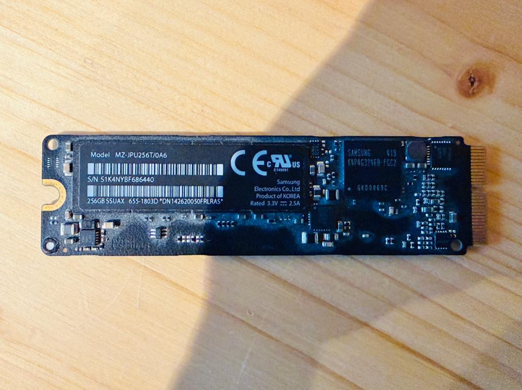 Originele Apple SSD 256GB, Informatique & Logiciels, Disques durs, Comme neuf, Enlèvement ou Envoi