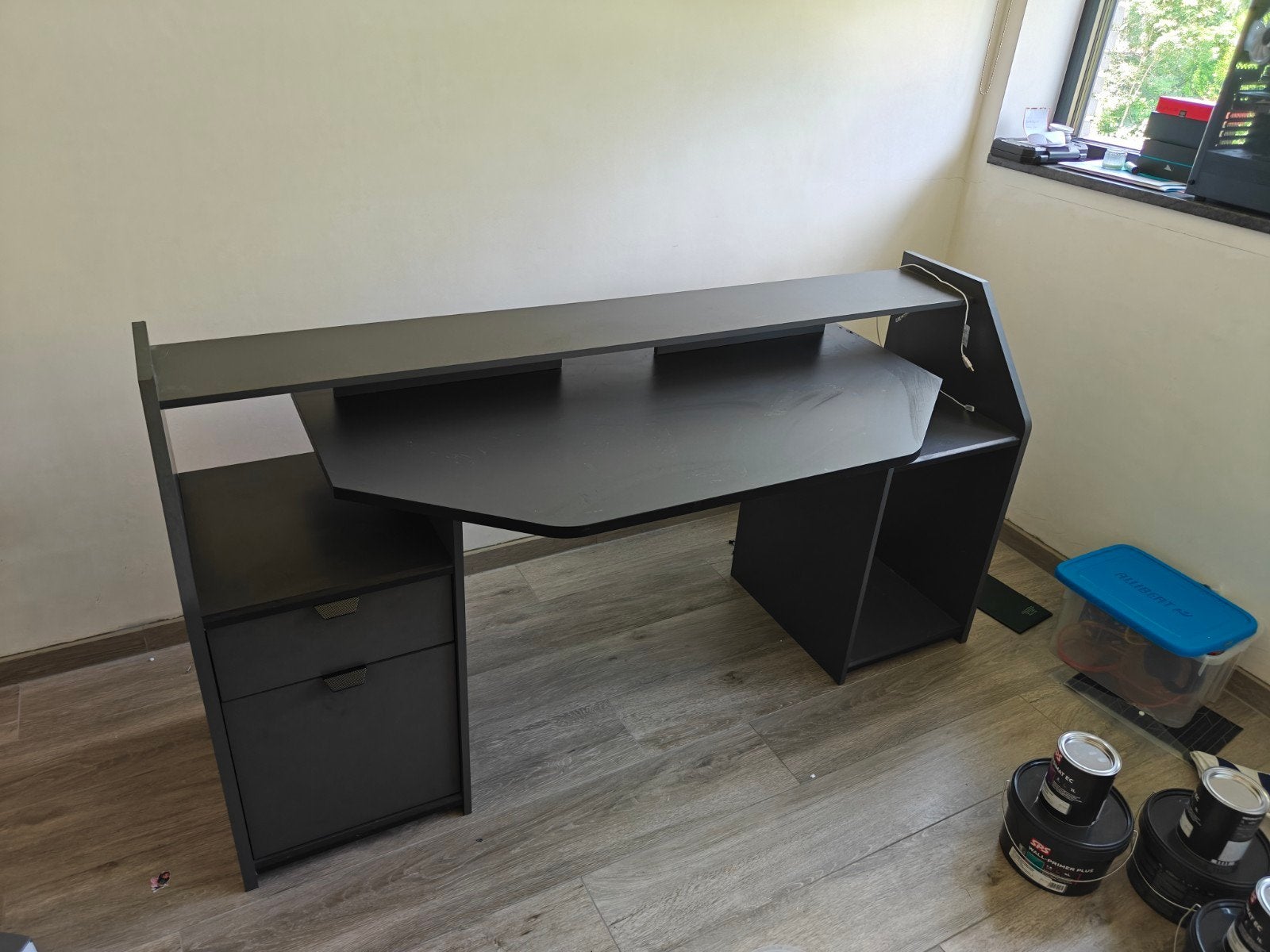 Gaming bureau, Huis en Inrichting, Bureaus, Ophalen, 180 cm, Zo goed als nieuw, Grijs