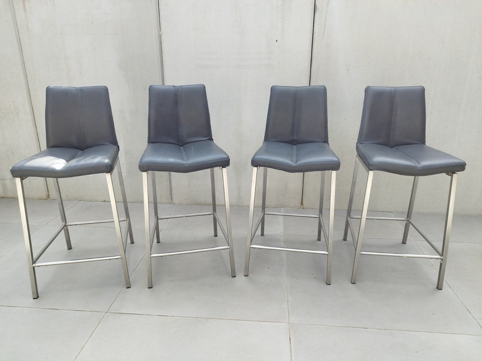 barkruk Xooon, Avec repose-pieds, 4 tabourets, Enlèvement, Utilisé