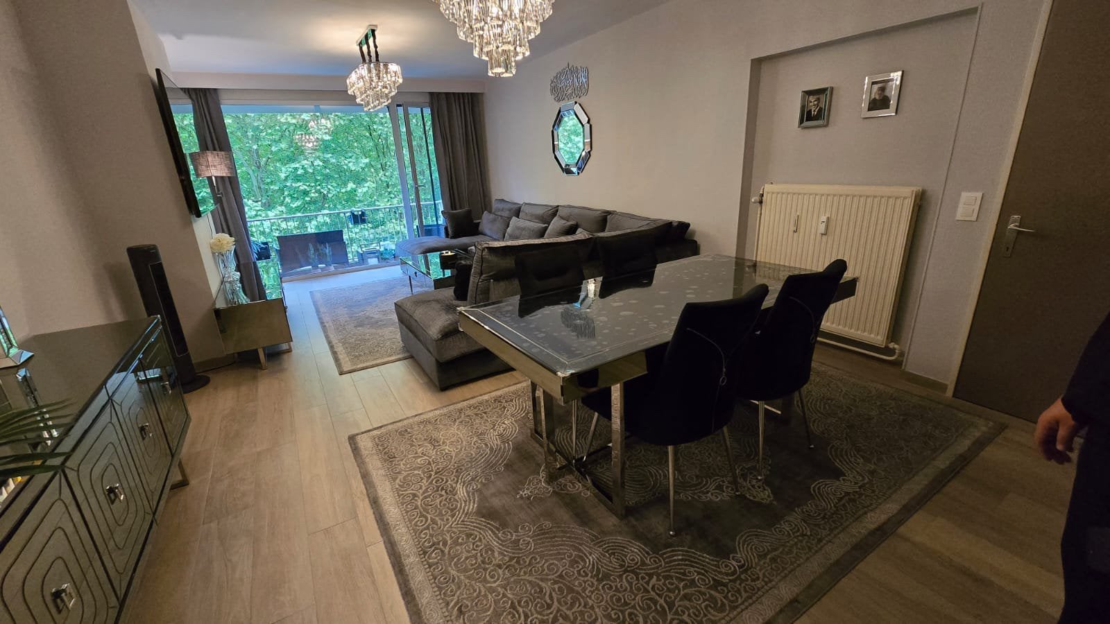 Complete woonkamer inboedel in nieuwstaat., Ophalen