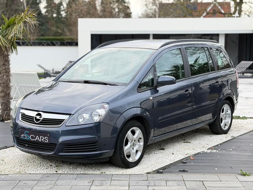 Opel zafira 1.6i ** 7 Plaatsen ** 130.000 km ** Airco **, Auto's, Opel, 4 cilinders, 1600 cc, 7 zetels, Bedrijf