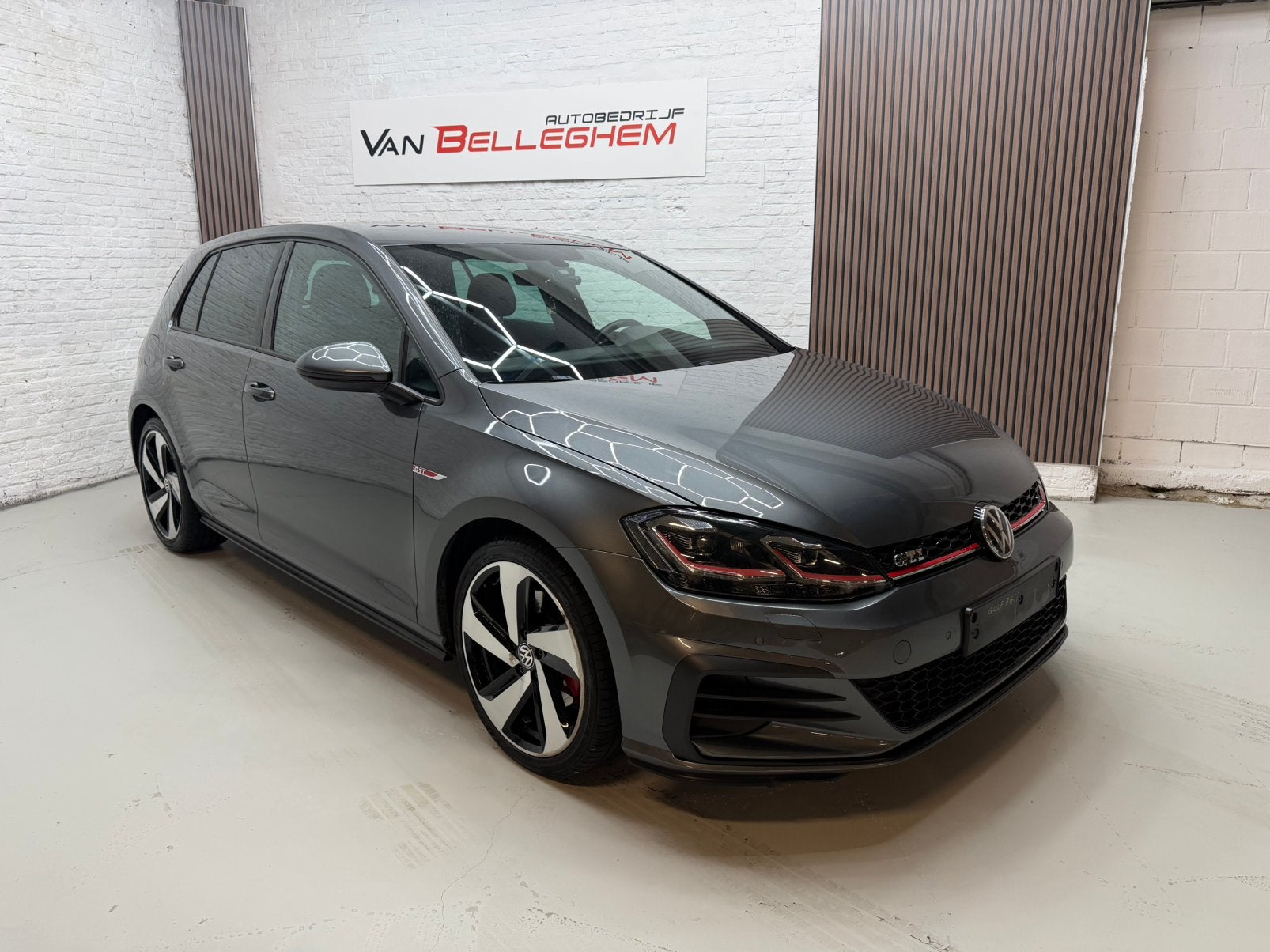 Knappe golf 7.5GTI 2.0tfsi performance DSG 108.000km, Auto's, 1998 cc, Stof, 4 cilinders, 169 kW