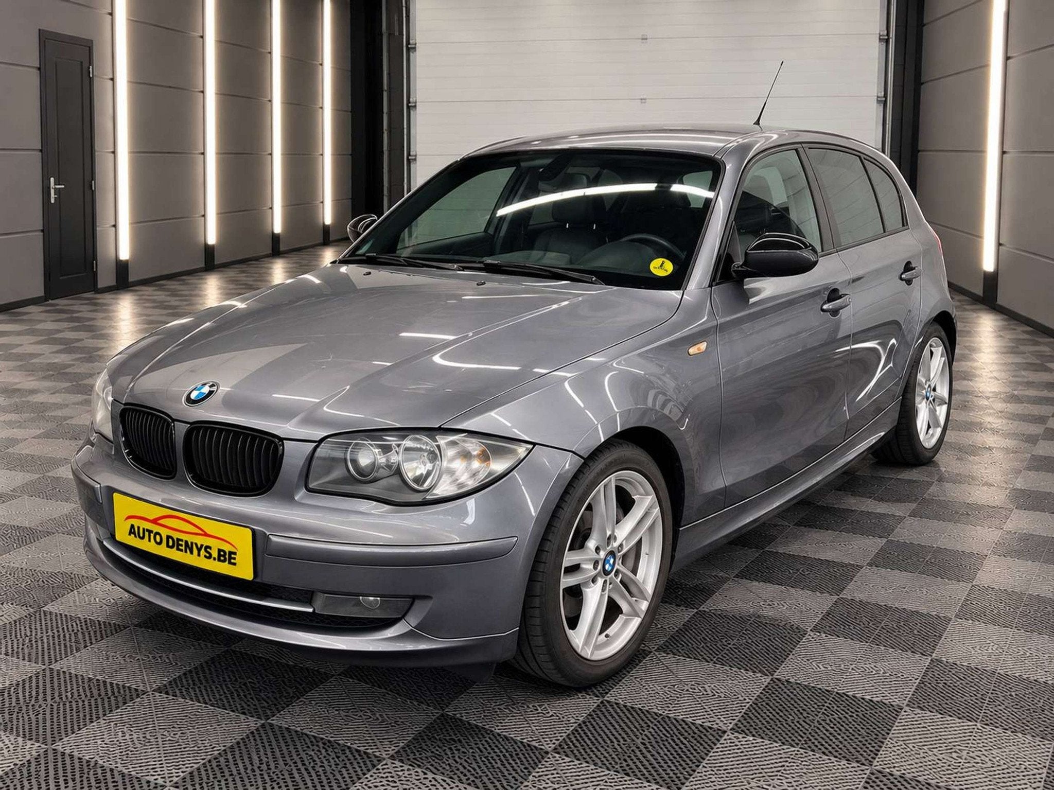 BMW 1 Serie 116 I bj2010 2.0 benzine eur5 194913km, Autos, Achat, 5 portes, 4 cylindres, Série 1