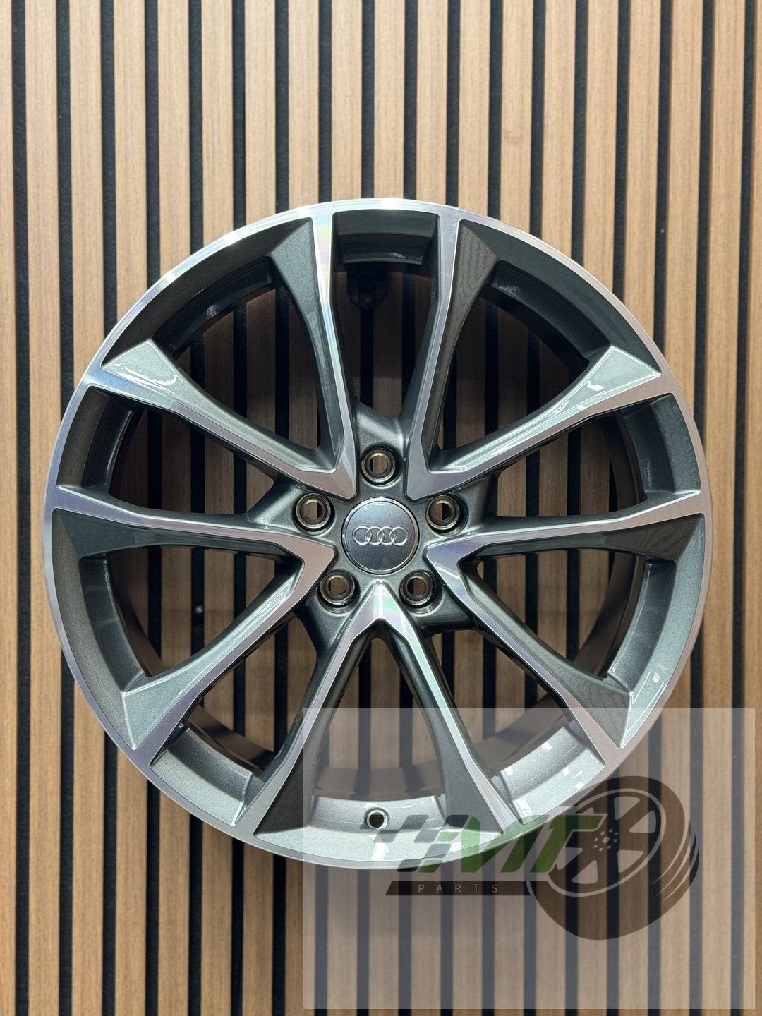 19" Audi A4 S4 A5 S5 B10 5SpaakV 8W0601025BF NIEUW BTW OEM, Auto-onderdelen, Banden en Velgen, 19 inch, Velg(en), -, -