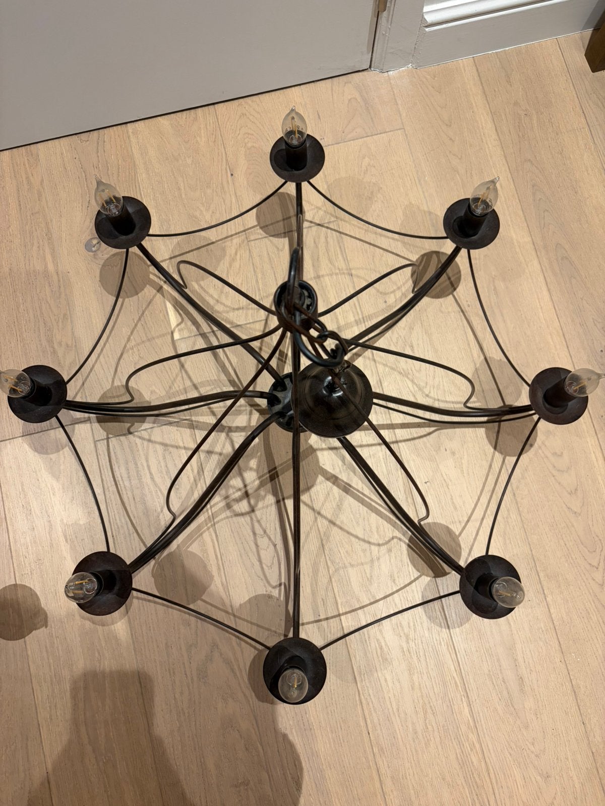 2 Zwarte metalen hanglamp met 5 en 8 lichtpunten, Ophalen, Zo goed als nieuw