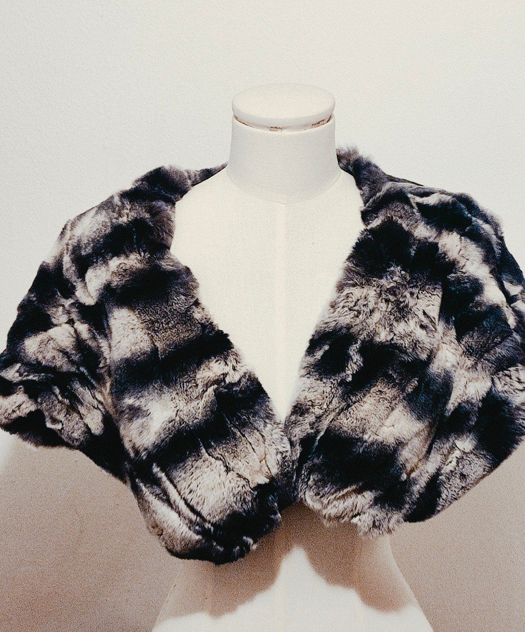 Chinchilla stola, Duitsland, Ophalen of Verzenden