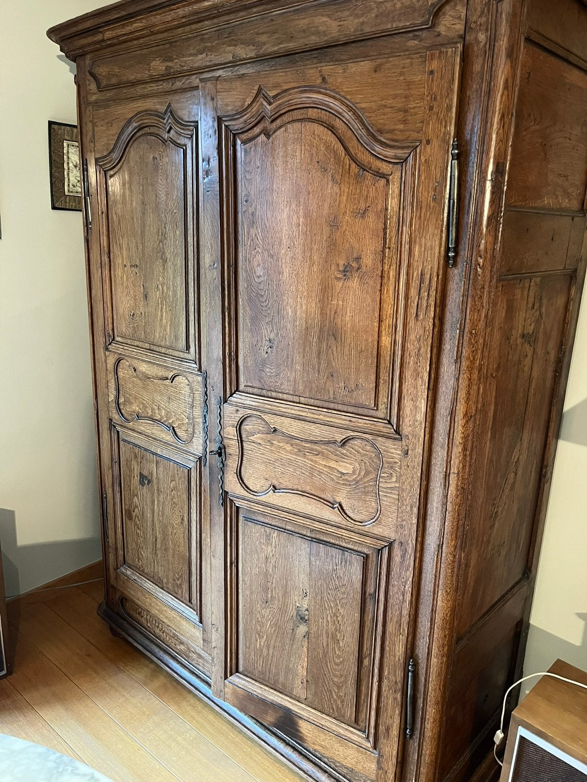 armoire ancienne en chêne massif, Ophalen