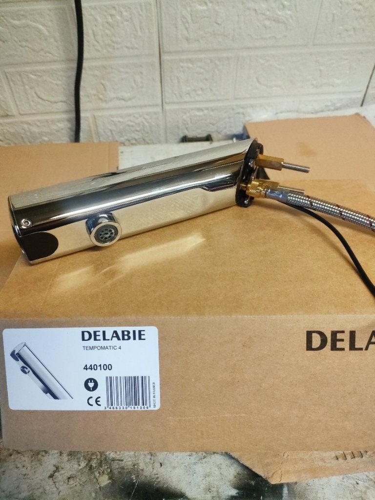 Robinet delabie tempomatic 4 pour pièces ou à réparer, Ophalen, Zo goed als nieuw, Chroom, Kraan