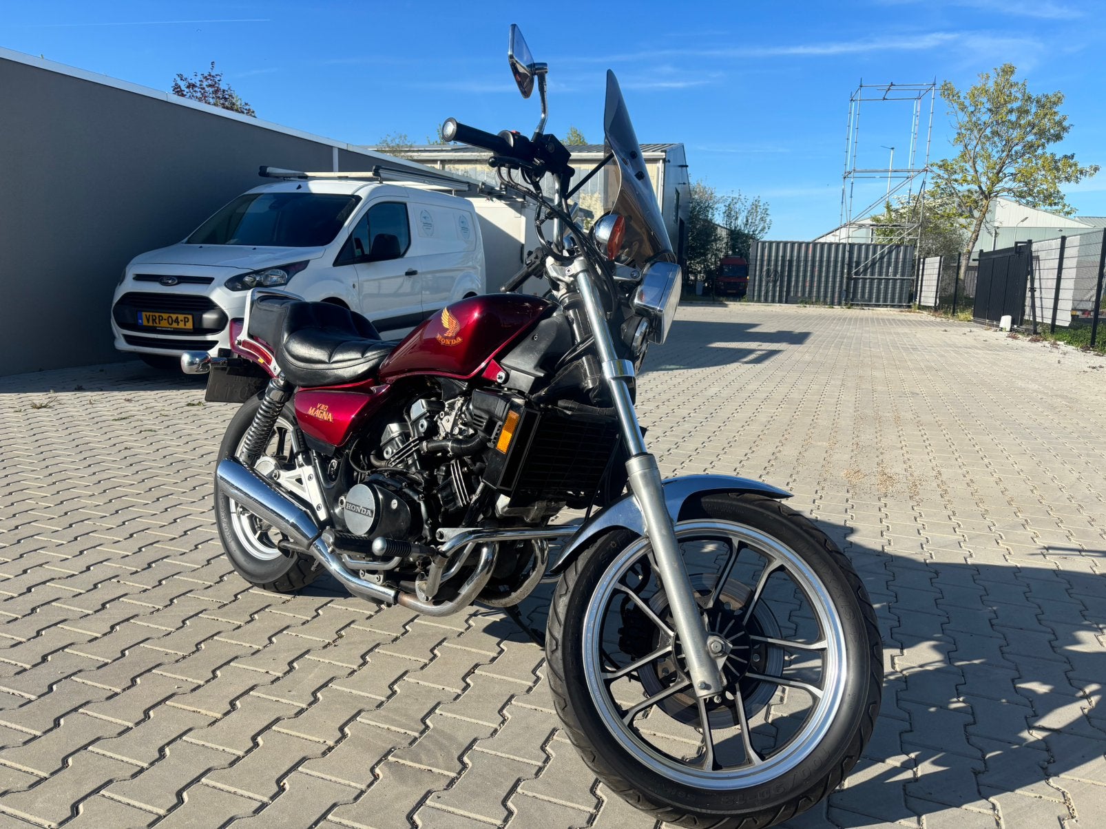 Honda magna 500, Ophalen