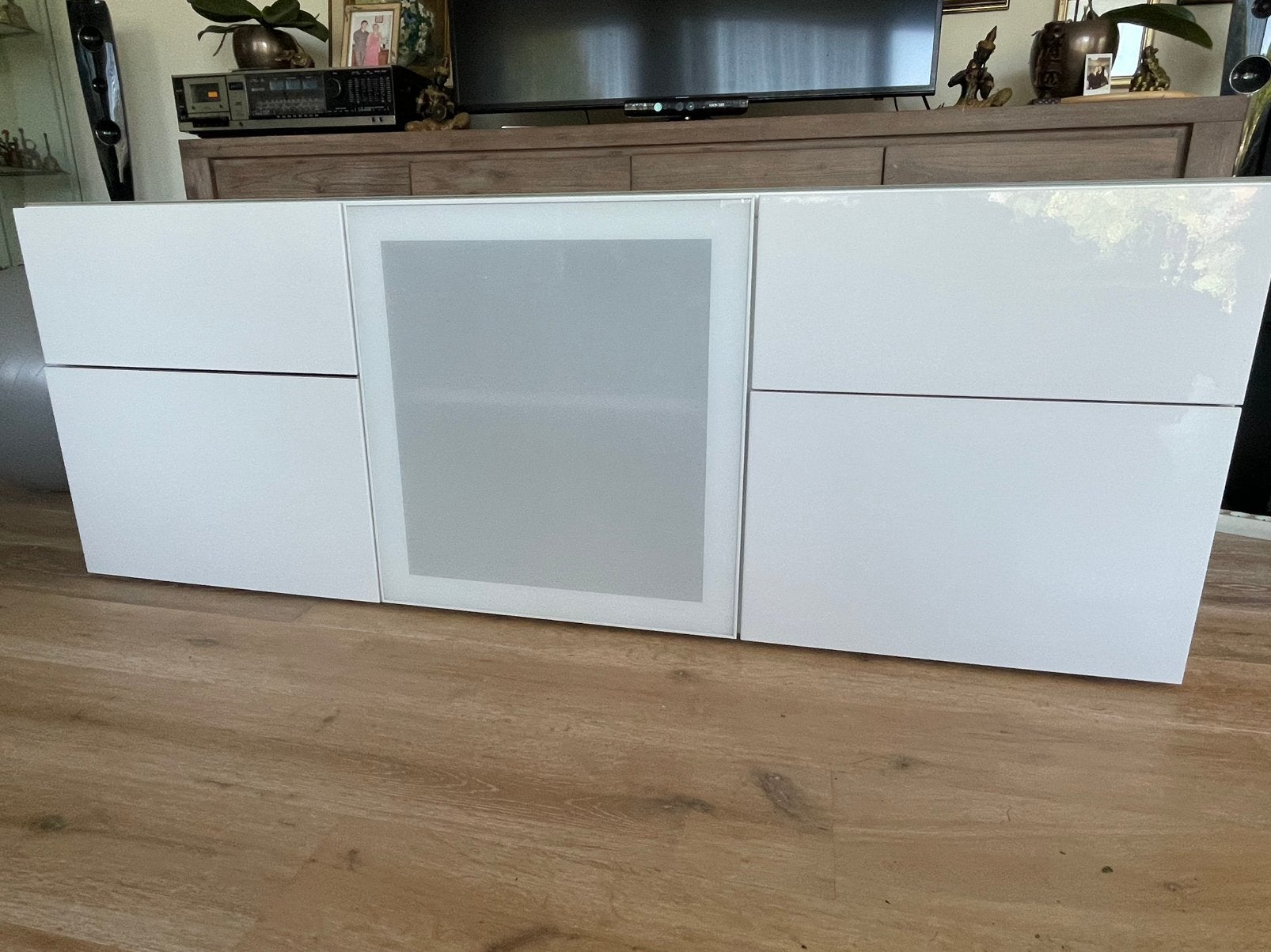 Besta IKEA kledingkast + glazen kapkast tv-meubel, Ophalen, Zo goed als nieuw
