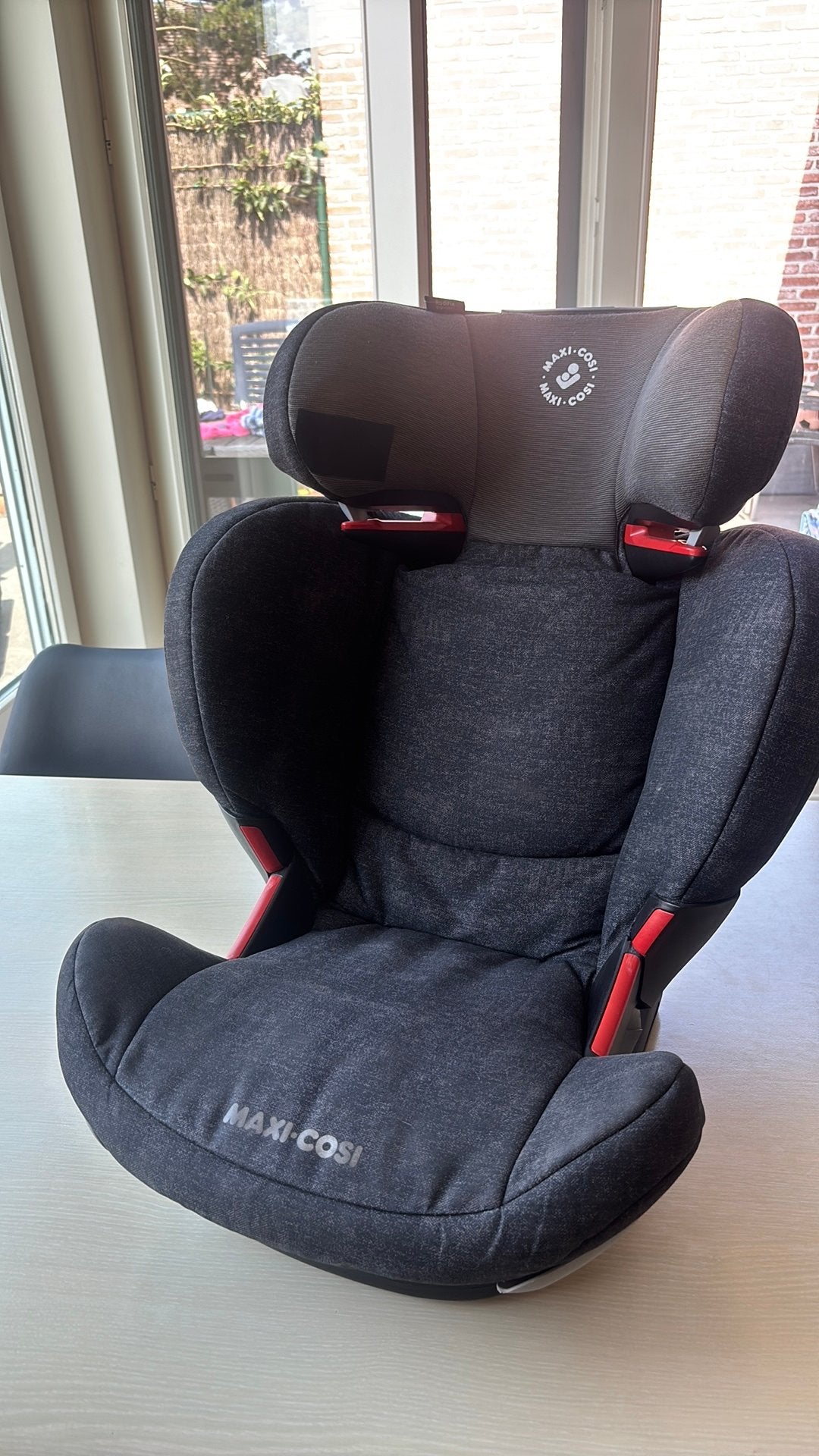 Maci- cosi autostoel 15-36kg, Enfants & Bébés, Sièges auto, 15 à 36 kg, Enlèvement, Utilisé, Isofix
