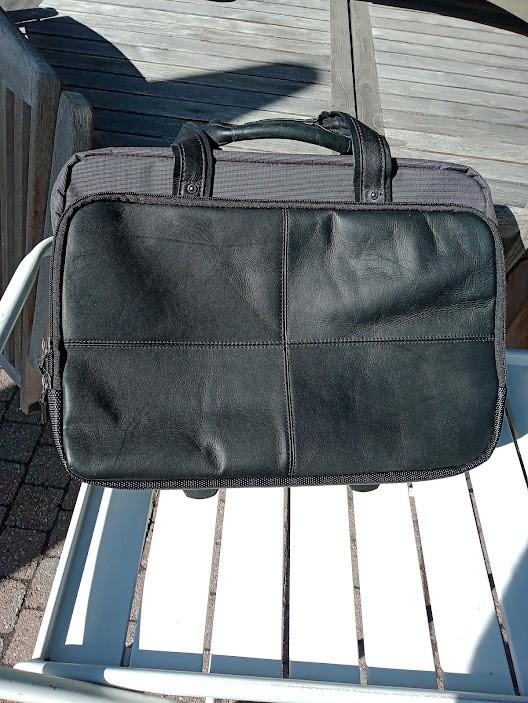 boekentas / laptoptas - trolleytas 25€., Ophalen, Zo goed als nieuw, Trolleyfunctie, Trolleytas
