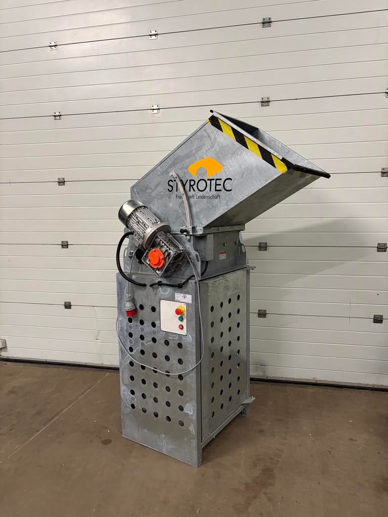 EPS Shredder piepschuimshredder vermaler schredder recycle, Enlèvement ou Envoi, Comme neuf