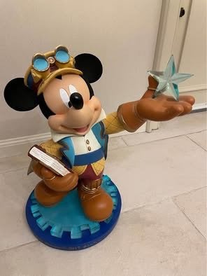 Disneyland Paris 25 Anniversary Mickey Mouse groot figuur, Enlèvement, Mickey Mouse, Comme neuf, Statue ou Figurine