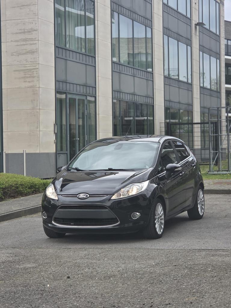 Ford Fiesta benzine serie Titanium, Autos, Ford, Euro 5, Achat, Entreprise, Boîte manuelle