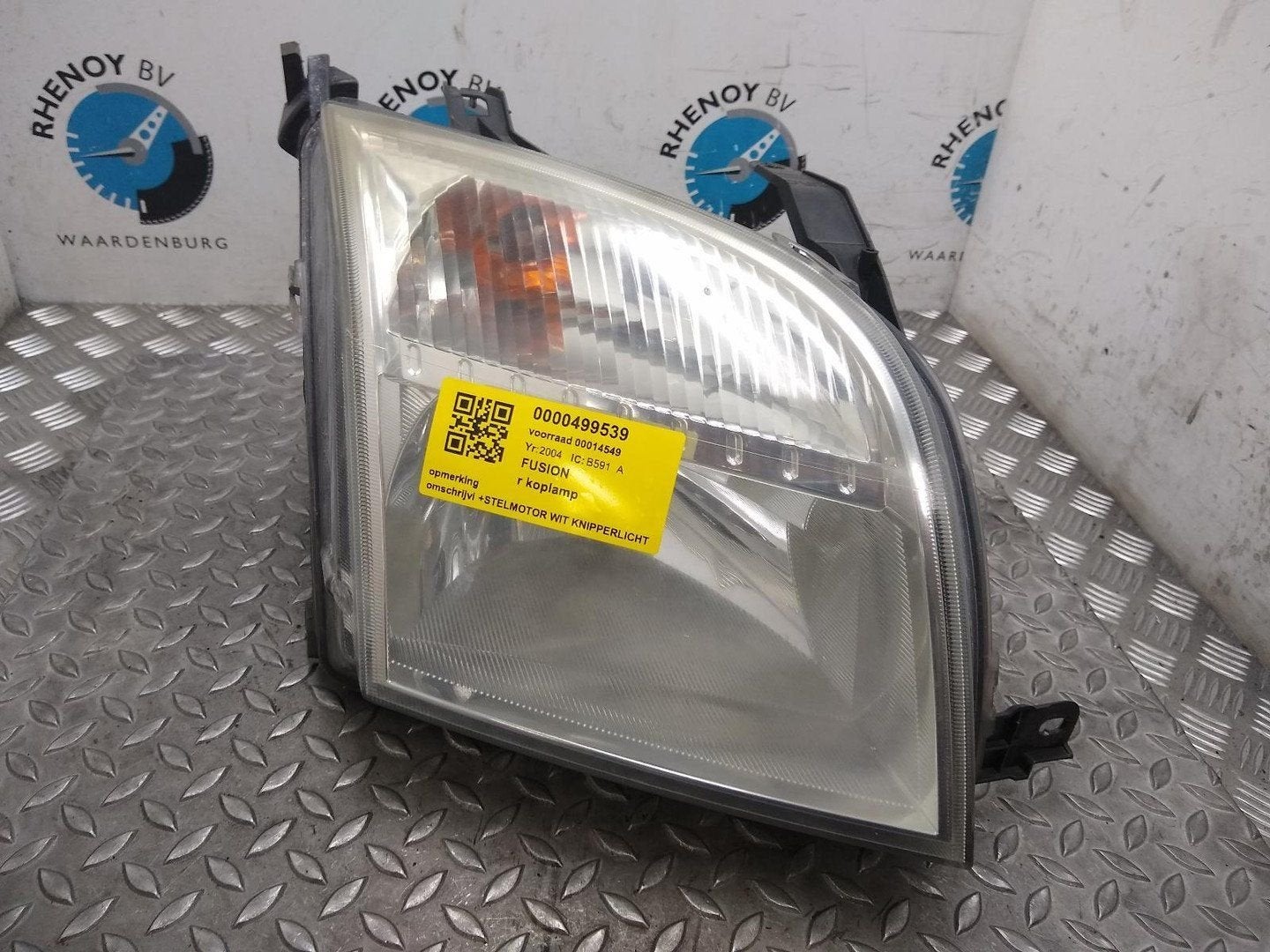FORD FUSION 1.4-16V Ghia KOPLAMP R 2004, Ophalen of Verzenden, Gebruikt, Stiba lid