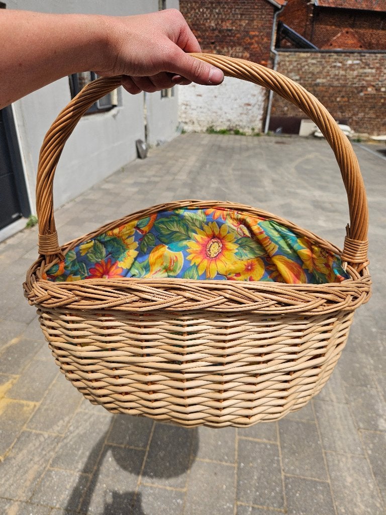 Rieten mand met bloemenprint voering – picknick/boodschappen, Ophalen, Mand, Gevlochten