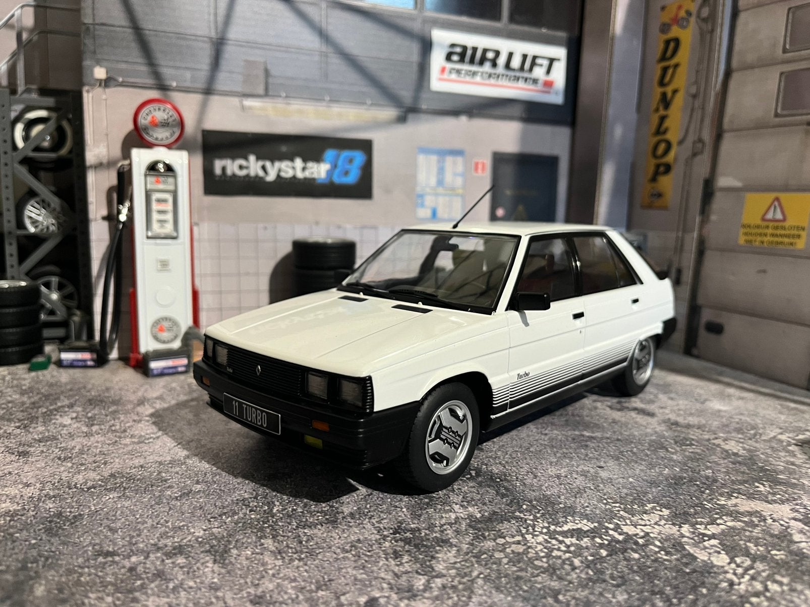 1:18 Renault 11 turbo - neuve dans sa boite, Enlèvement ou Envoi, Voiture