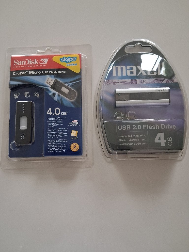 Geheugensticks, Informatique & Logiciels, Enlèvement, Neuf, Maxell / SanDisk, 4 GB