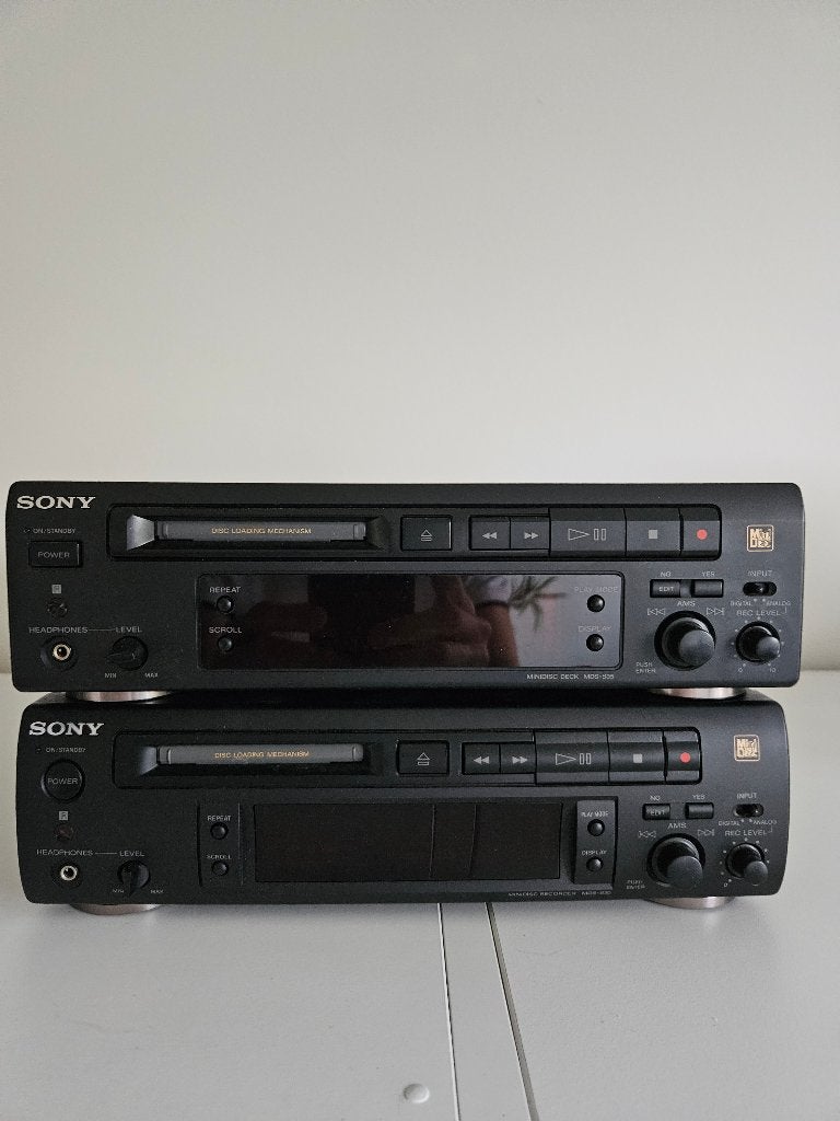 Minidisc MDS-S30 et MDS-S35 de Sony, TV, Hi-fi & Vidéo, Walkman, Discman & Lecteurs de MiniDisc, Enlèvement ou Envoi, Enregistreur MiniDisc