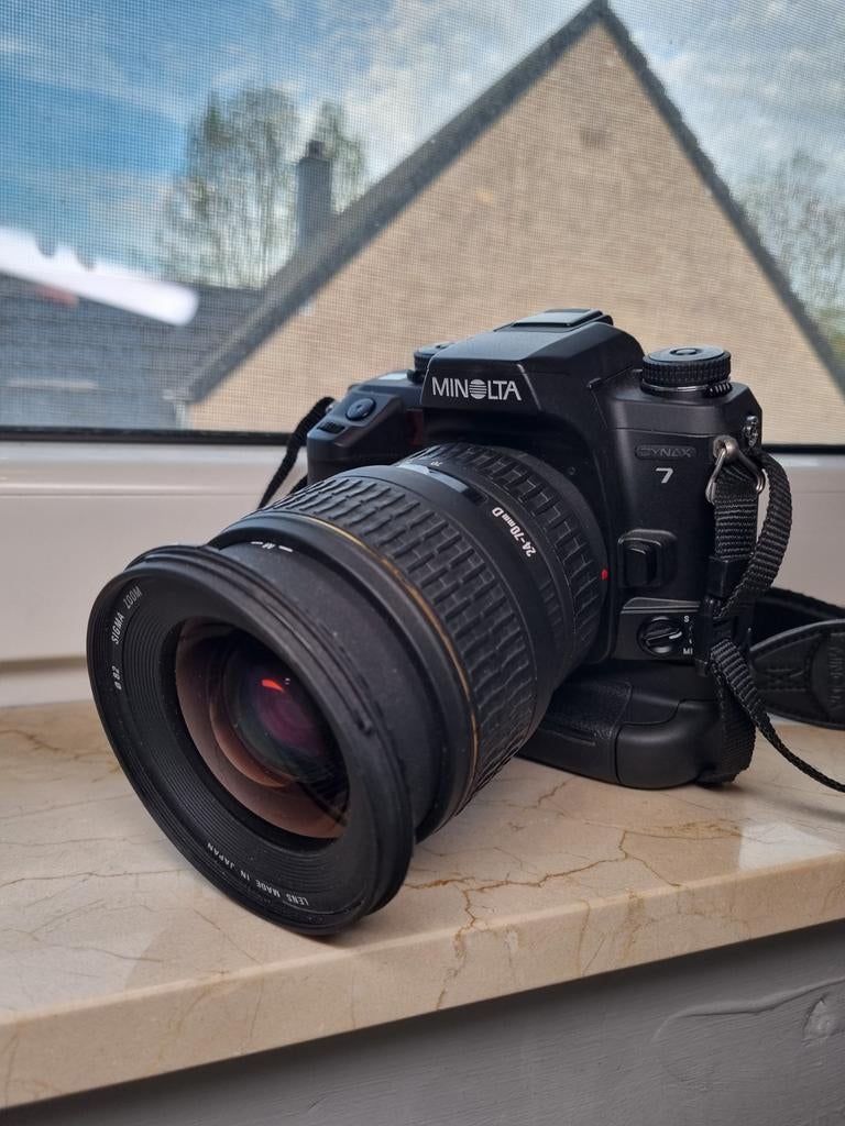 Minolta Dynax 7 + Grip VC-7, Audio, Tv en Foto, Fotocamera's Analoog, Ophalen, Minolta