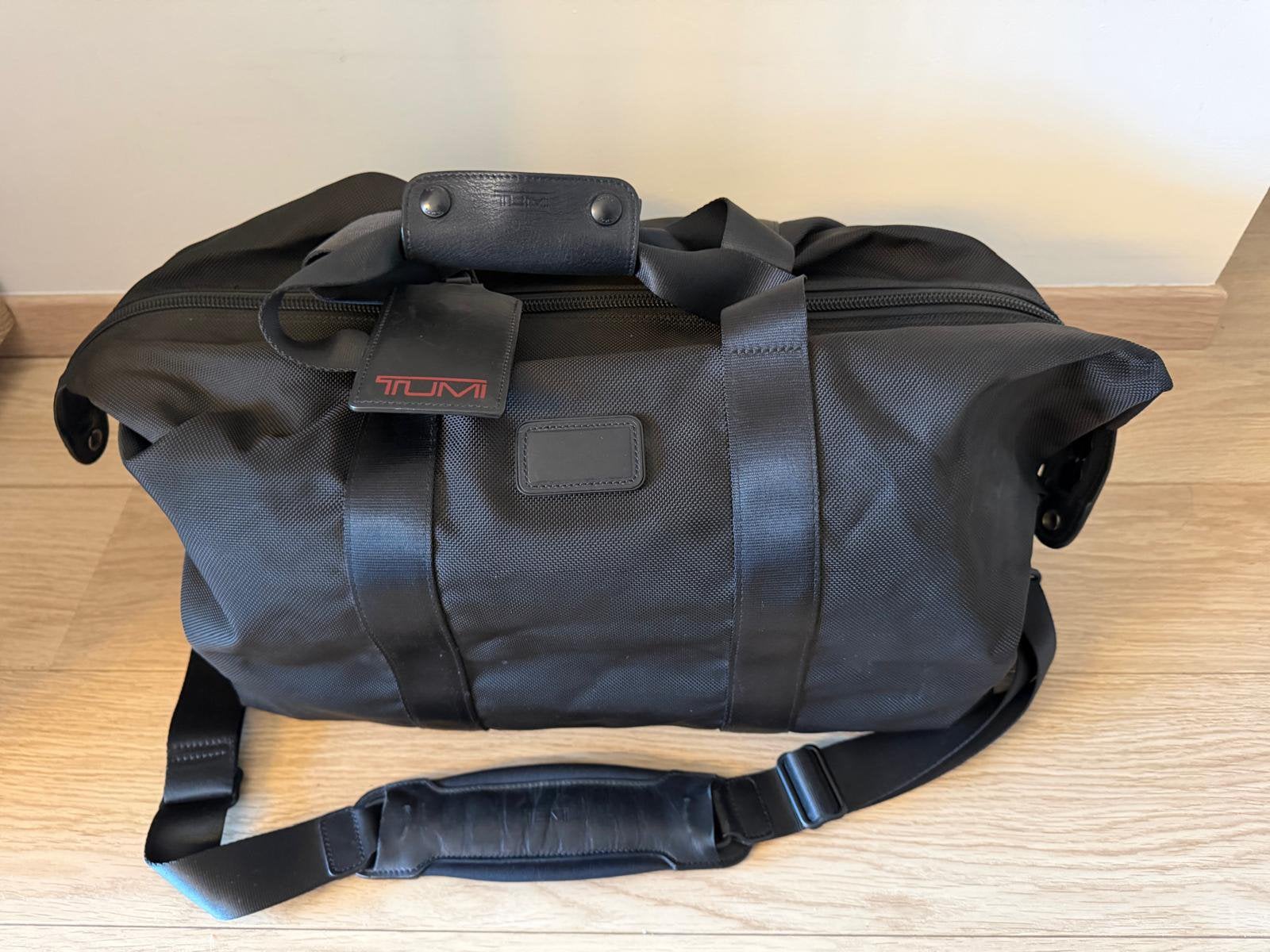 Tumi Soft Travel Satchel reistas handbagage, Ophalen, Zo goed als nieuw, Zwart