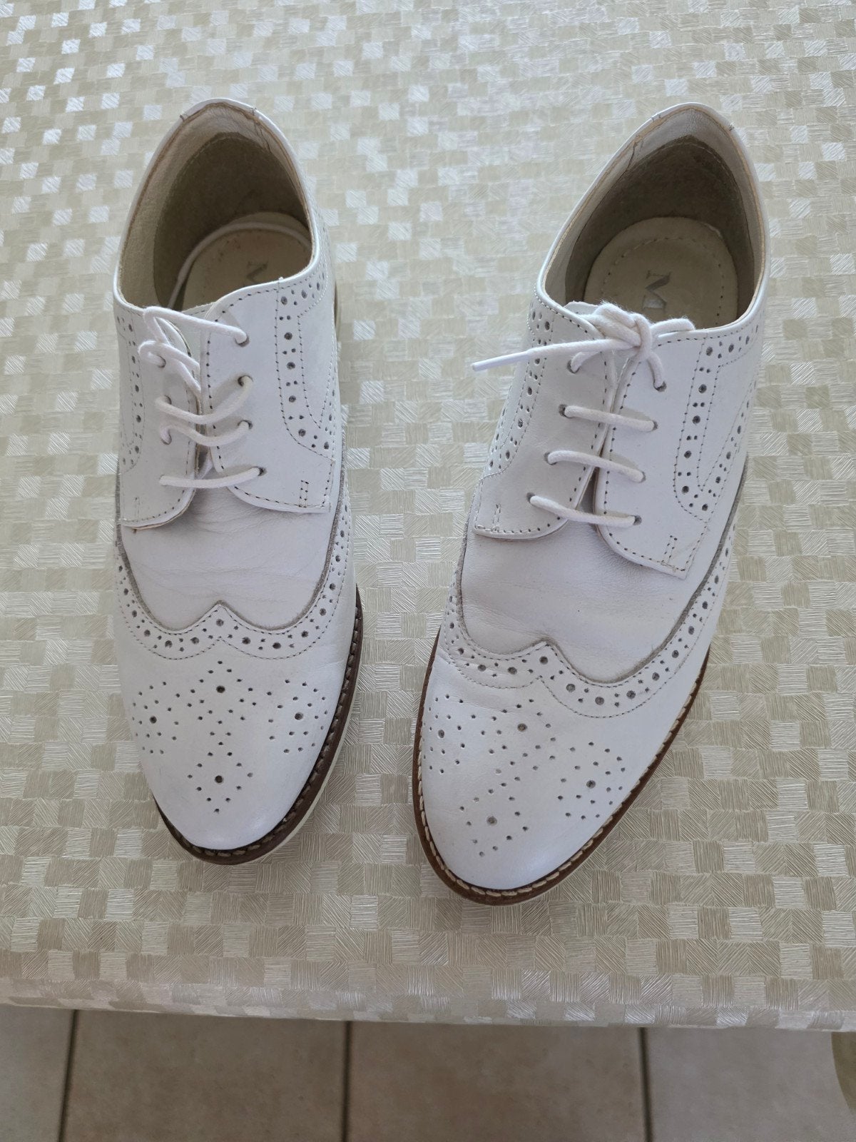 mooie witte schoentjes maat 39, Kleding | Dames, Ophalen, Wit, Dansschoenen, Zo goed als nieuw