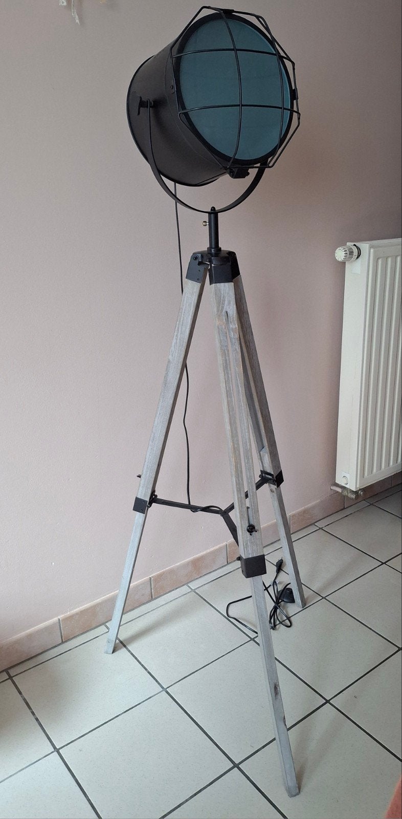 Lampe d'appoint style industriel, Enlèvement