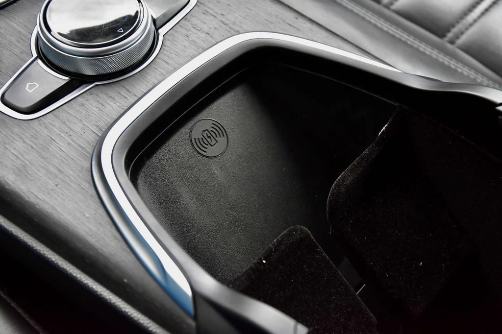 Alfa Romeo Stelvio Stelvio 2.0 Turbo 16V AT8-Q4 Sprint, Auto's, 4 cilinders, Wit, Leder, Bedrijf