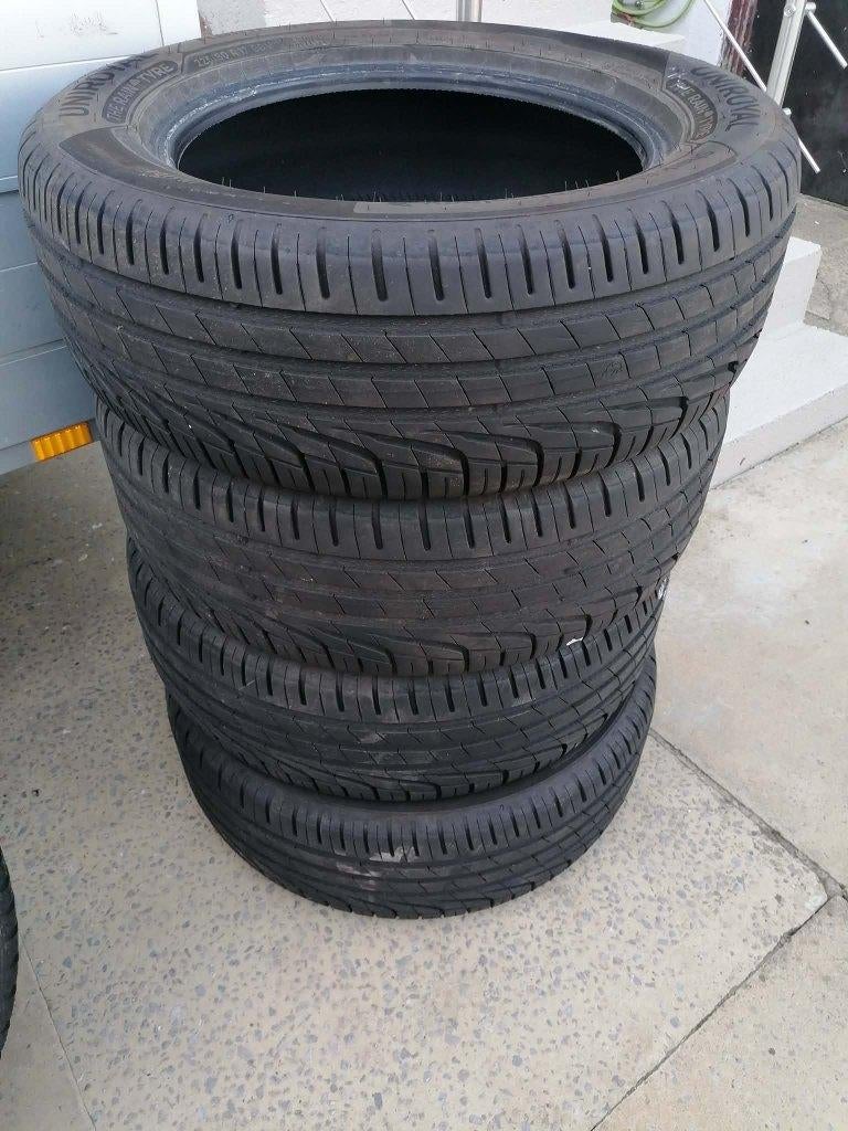 Pneus été UNIROYAL 225 60 R17 99V, Véhicule de tourisme, Pneus été, Enlèvement, Utilisé