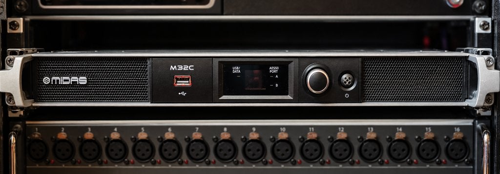 Midas m32C - Professionele Digitale Rackmixer 40 kanalen, Muziek en Instrumenten, Ophalen of Verzenden, Zo goed als nieuw, 20 kanalen of meer