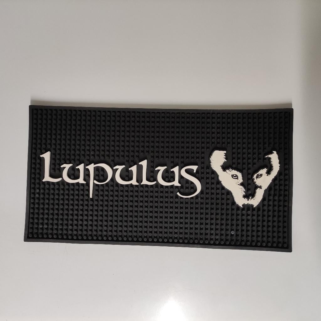 Tapis de bar Lupulus, Enlèvement, La Trappe