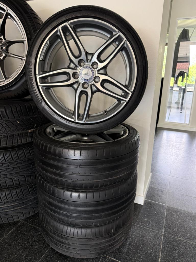 Mercedes AMG velgen  A-Klasse / CLA Origineel AMG 225/40 R18, Auto-onderdelen, Ophalen, 18 inch, Gebruikt, Banden en Velgen